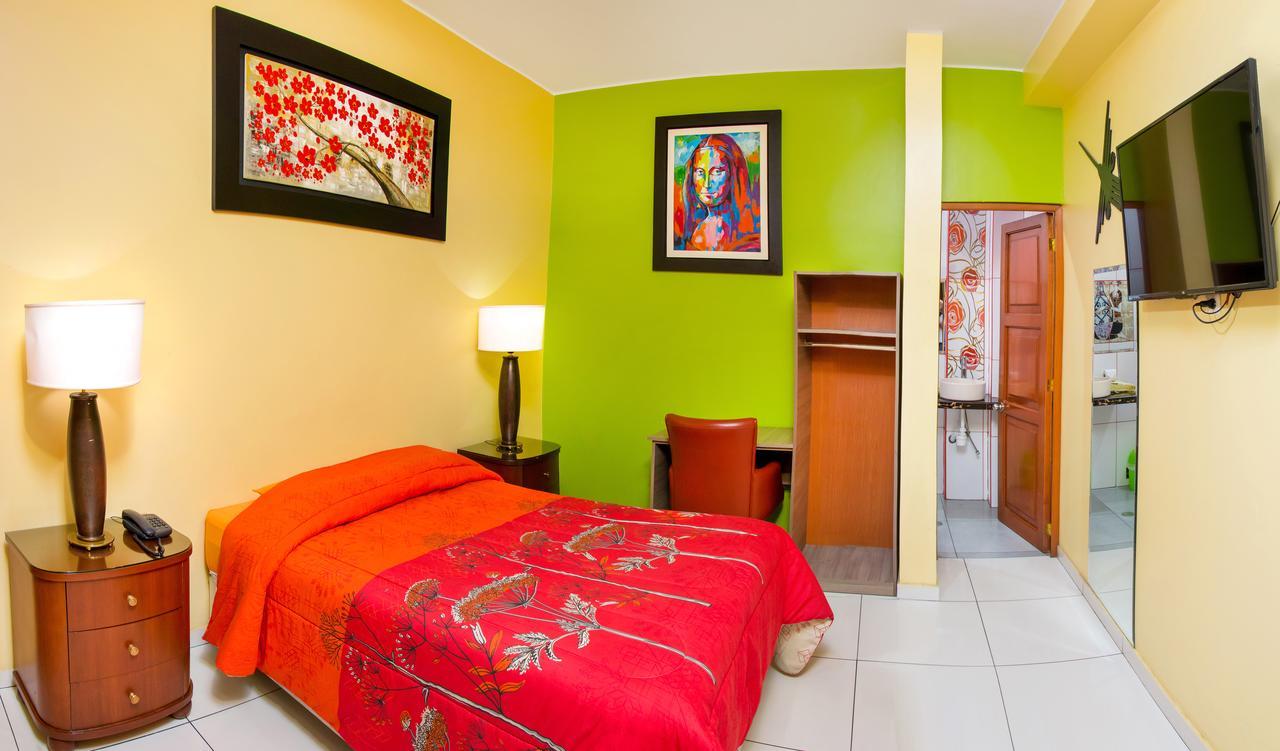 Hotel Challaca Іка Екстер'єр фото