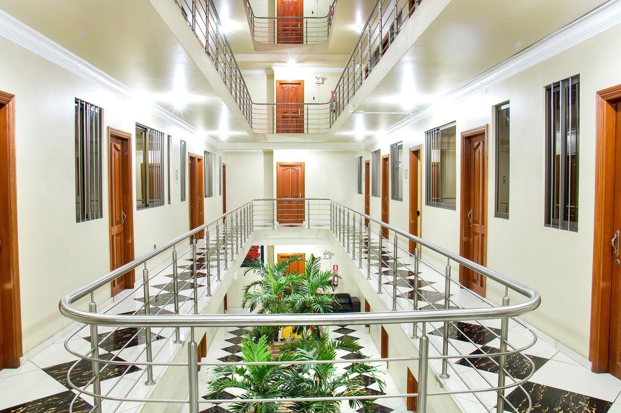 Hotel Challaca Іка Екстер'єр фото
