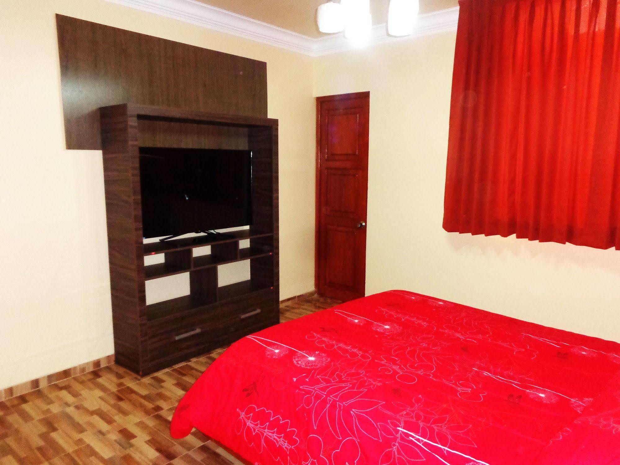 Hotel Challaca Іка Екстер'єр фото